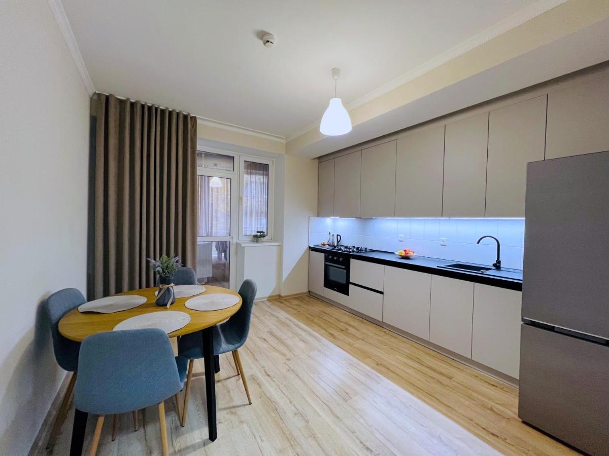 Cozy Apartment In Kisinyov Kültér fotó