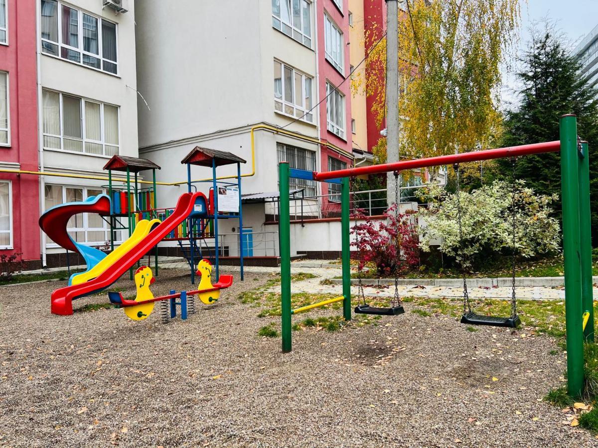 Cozy Apartment In Kisinyov Kültér fotó